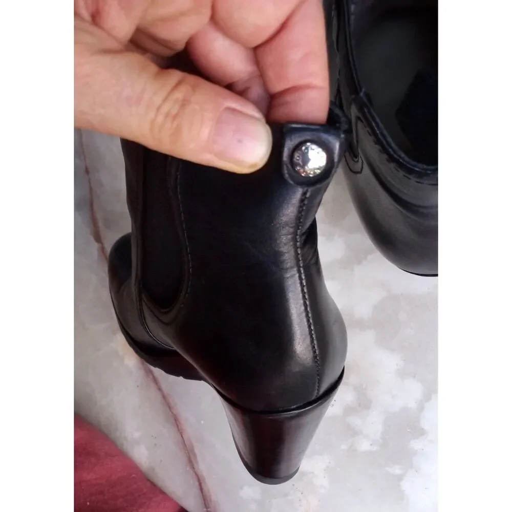 Michael Kors Thea Wedge Boot Women's sz. 8.5